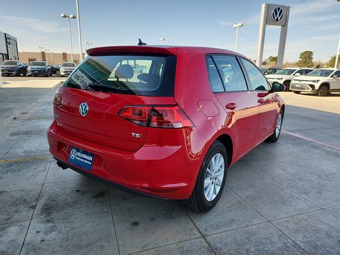 Used 2017 Volkswagen Golf S image 7