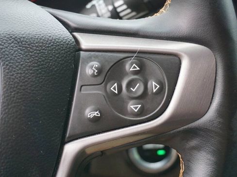 Used 2024 GMC Terrain AT4 image 28