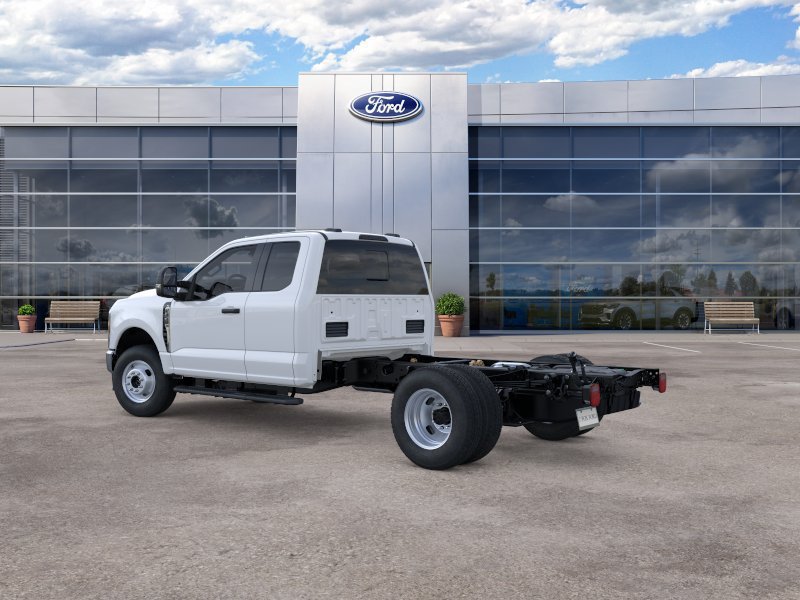 New 2026 Ford F350 XL w/ XL Chrome Package AWD/4WD image 4
