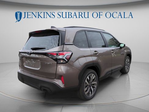 New 2025 Subaru Forester Touring image 3