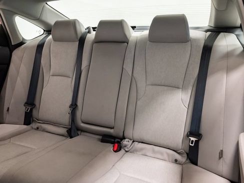 Used 2025 Honda Accord SE image 19