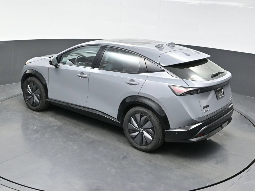 Used 2024 Nissan Ariya AWD image 43