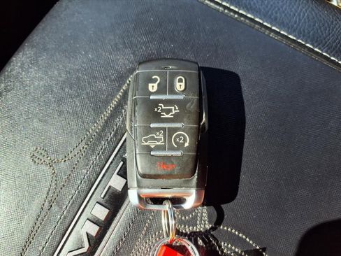 Used 2024 RAM 1500 Limited image 10