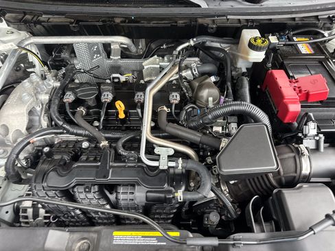 Used 2021 Nissan Rogue SL FWD image 9