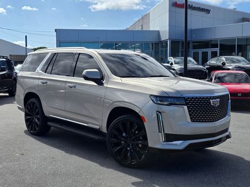 Used 2023 Cadillac Escalade Premium Luxury image 1