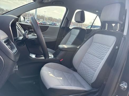 Used 2018 Chevrolet Equinox LS image 11