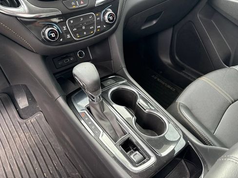Used 2024 Chevrolet Equinox Premier FWD image 18