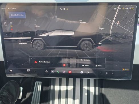 Used 2024 Tesla Cybertruck AWD Crew Cab image 11