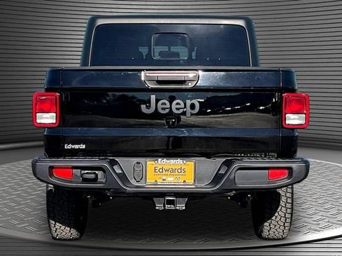 Used 2022 Jeep Gladiator Sport AWD/4WD image 5