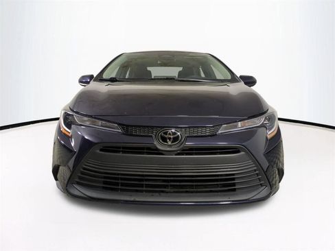 Used 2024 Toyota Corolla LE FWD image 3