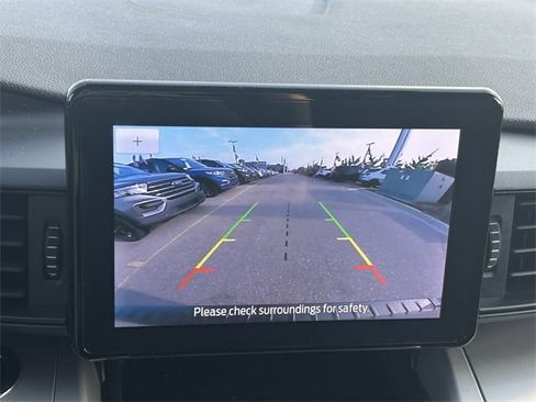 Certified 2023 Ford Explorer XLT image 13