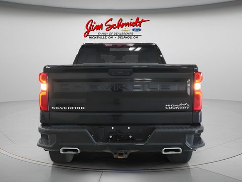 Used 2024 Chevrolet Silverado 1500 High Country w/ Technology Package AWD/4WD image 4
