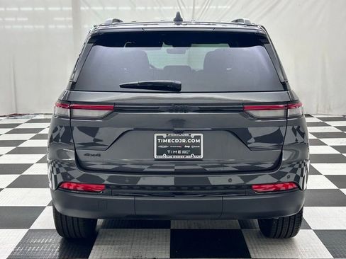 New 2025 Jeep Grand Cherokee Limited image 6