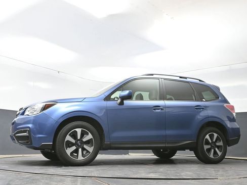 Used 2018 Subaru Forester 2.5i Premium w/ All-Weather Package AWD/4WD image 27