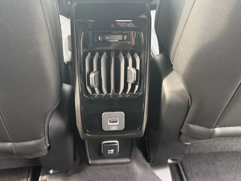 New 2026 Jeep Compass Latitude AWD/4WD image 30