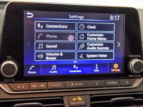 Used 2024 Nissan Altima 2.5 SV image 18