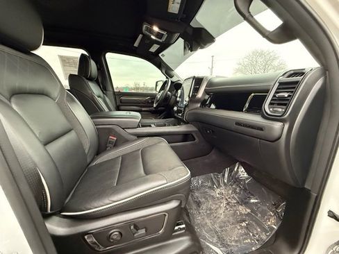 Used 2025 RAM 1500 Limited image 27