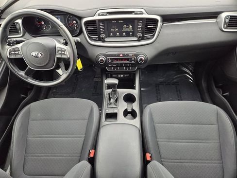 Used 2019 Kia Sorento FWD w/ LX Convenience Package image 23