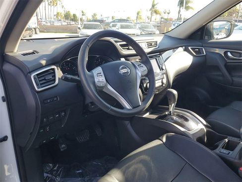 Used 2016 Nissan Rogue SL w/ SL Premium Package image 19