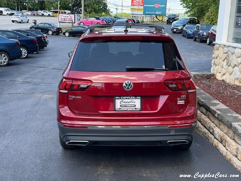 Used 2018 Volkswagen Tiguan SE AWD/4WD image 10