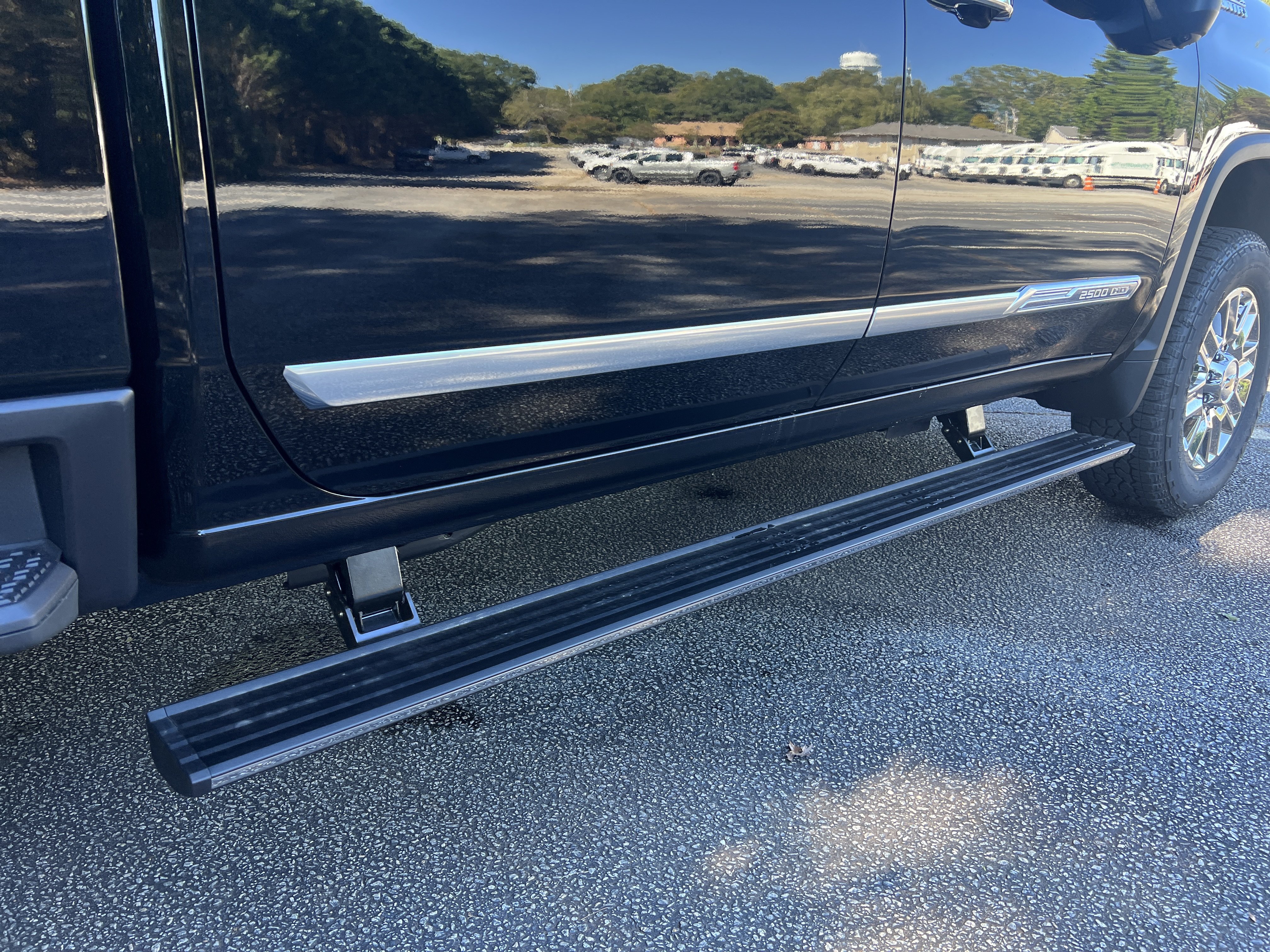 New 2026 Chevrolet Silverado 2500 High Country w/ High Country Premium Package AWD/4WD image 43