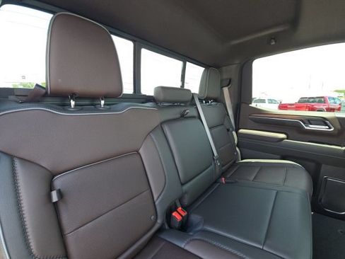 Used 2024 GMC Sierra 1500 Denali w/ Denali Reserve Package AWD/4WD image 15