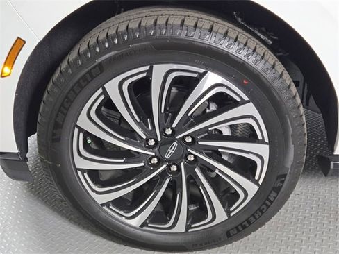 New 2025 Lincoln Navigator L Black Label image 11