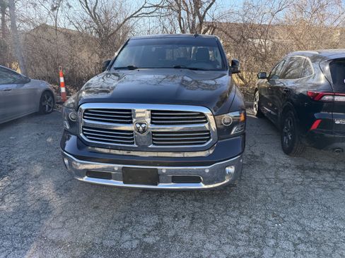 Used 2017 RAM 1500 Big Horn image 3