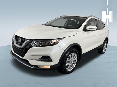 Used 2021 Nissan Rogue Sport SV FWD image 4