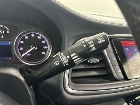 Used 2020 Buick Enclave Essence w/ Sport Touring Edition image 39