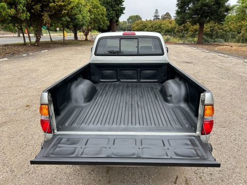 Used 2003 Toyota Tacoma PreRunner image 23
