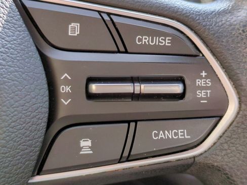 Used 2019 Hyundai Santa Fe SEL image 24