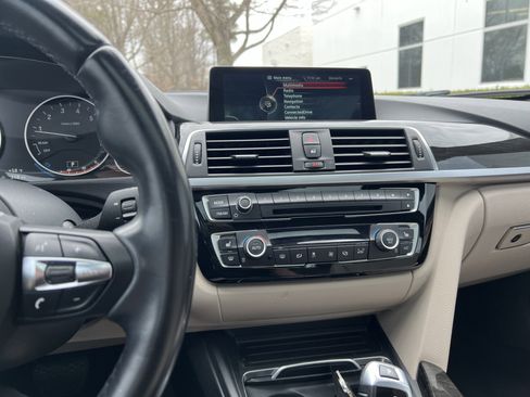 Used 2016 BMW 320i Sedan image 32