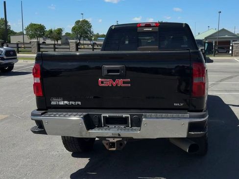 Used 2016 GMC Sierra 2500 SLT w/ Duramax Plus Package AWD/4WD image 6