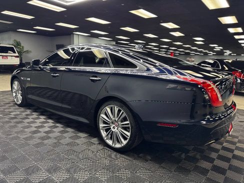 Used 2016 Jaguar XJ R-Sport image 8
