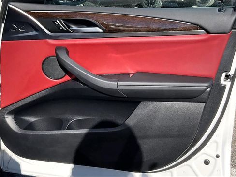 Used 2023 BMW X4 xDrive30i w/ Premium Package image 12