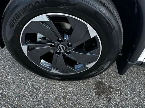 New 2026 Nissan Rogue SV image 8