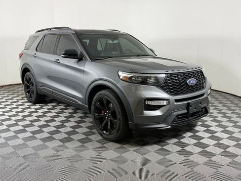 Used 2021 Ford Explorer ST w/ Equipment Group 401A AWD/4WD image 2