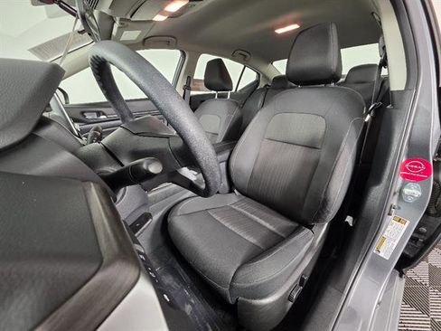 Used 2025 Nissan Altima 2.5 SV FWD image 25