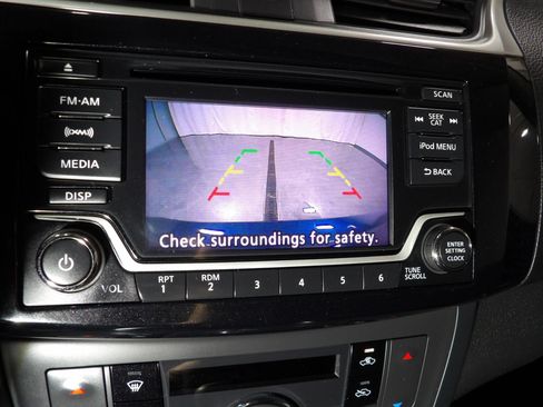 Used 2018 Nissan Sentra SV FWD image 13