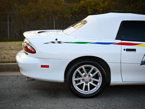 Used 1997 Chevrolet Camaro Z28 image 10