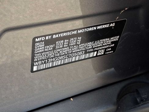 Used 2025 BMW i5 xDrive40 w/ Premium Package AWD/4WD image 29