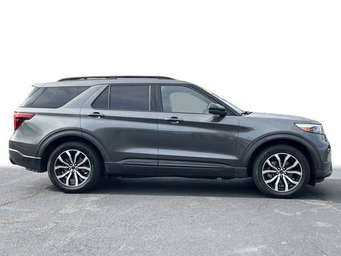 Used 2020 Ford Explorer ST w/ Premium Technology Package image 30