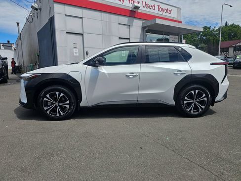 Certified 2023 Toyota bZ4X AWD w/ Weather Package image 4