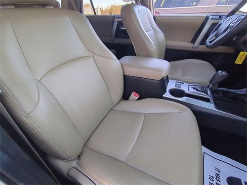 Used 2018 Toyota 4Runner SR5 image 34