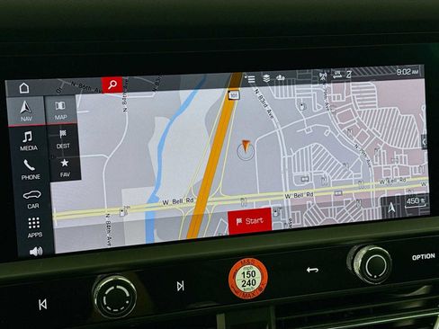 Certified 2025 Porsche Macan T image 19