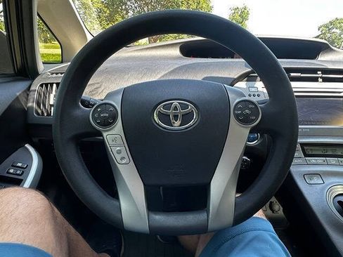 Used 2013 Toyota Prius Three w/ Solar Roof Pkg FWD image 13