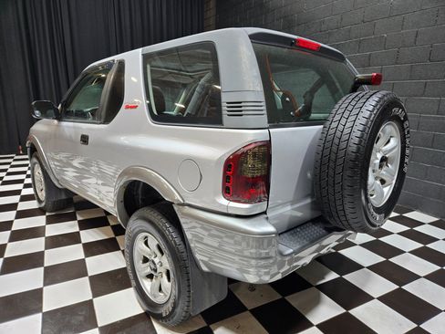 Used 2002 Isuzu Rodeo Sport RWD image 38