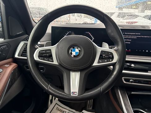 Used 2024 BMW X7 xDrive40i w/ M Sport Package image 18