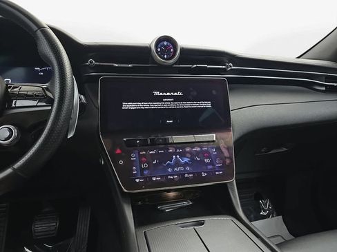 Used 2024 Maserati Grecale GT AWD/4WD image 20
